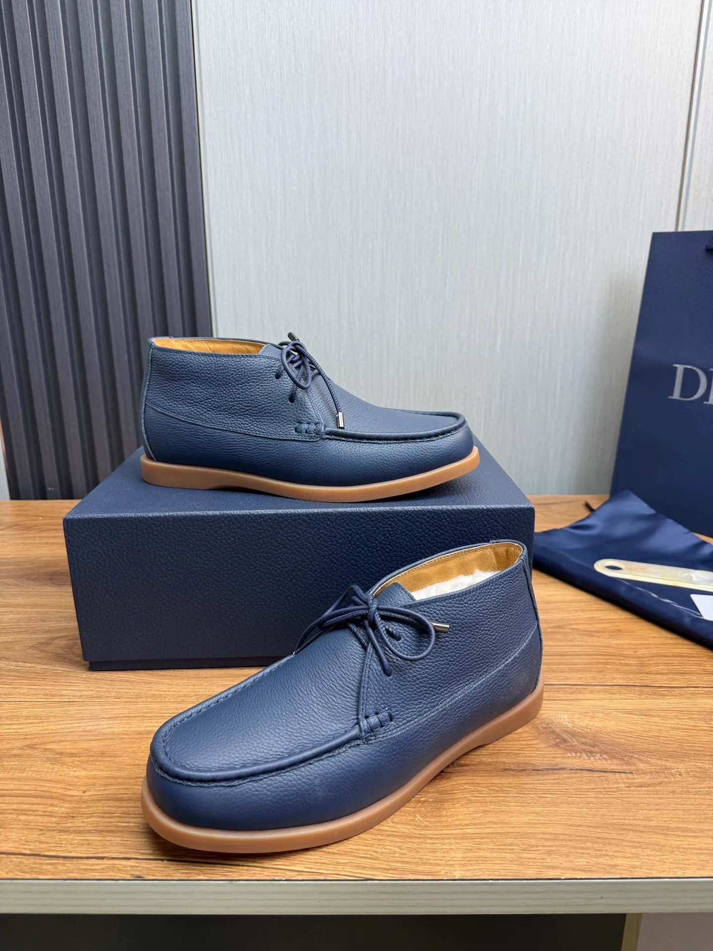 Factory price 620💰🈶Pili.Mauri [Dior] Men's official website na hot sale🔥Imported cowhide + cowhide lining. Original rubber wear-resistant outsole. High quality shipment ⬆️Code number 38-44, (45 customized)